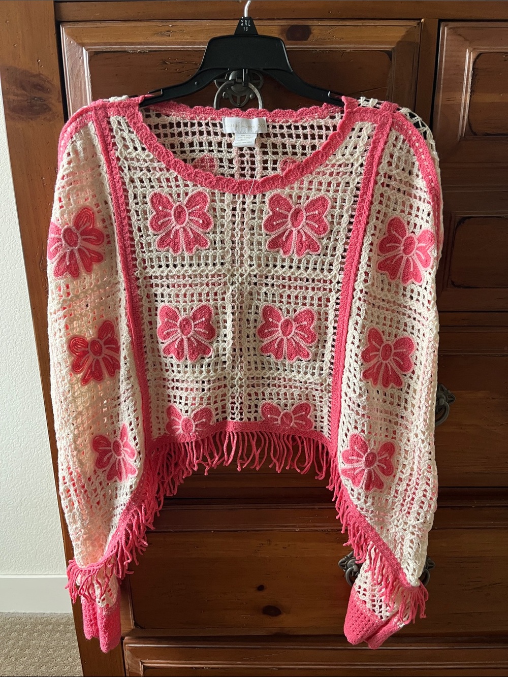 House of Harlow 1960 Crochet Poncho Sweater in Cream and Pink NWOT